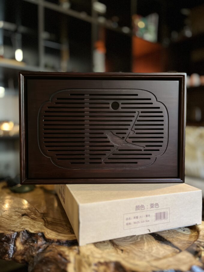 Чабань из каштана Птичка на ветке средняя 35*23*6,5