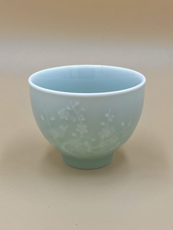 Пиала Лунцуань с цветами и птицами голубая