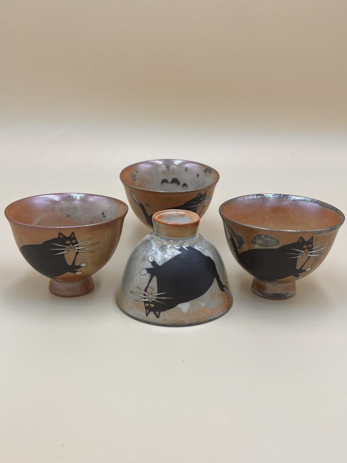 Пиала с черным котом из Дэхуа 60мл