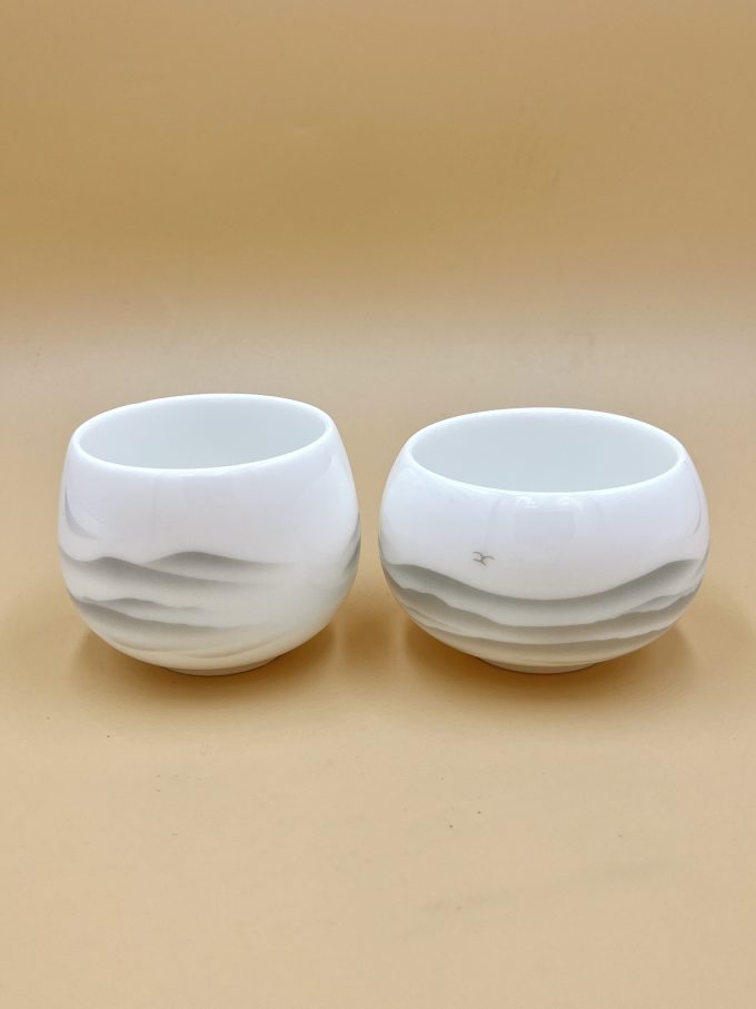 Белая Фарфоровая Пиала с Горами