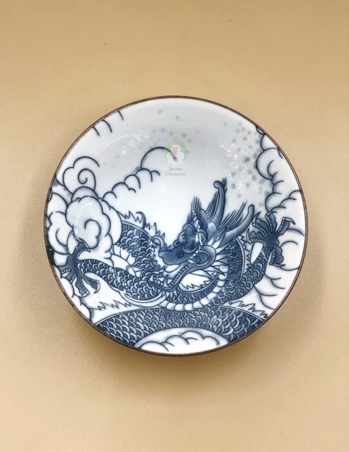 Фарфоровая пиала с драконом 75 мл.