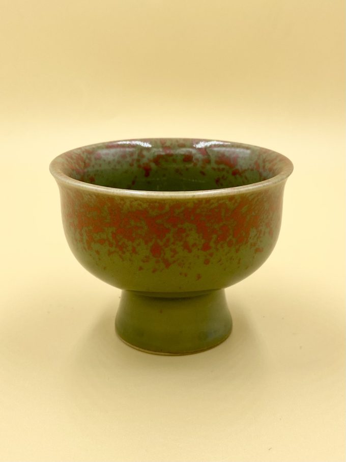 Пиала Дэхуа красная на ножке 100 мл.