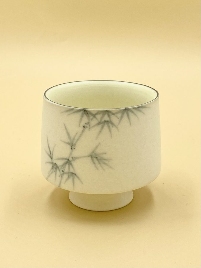 Пиала Дэхуа на ножке с бамбуком 60 мл.